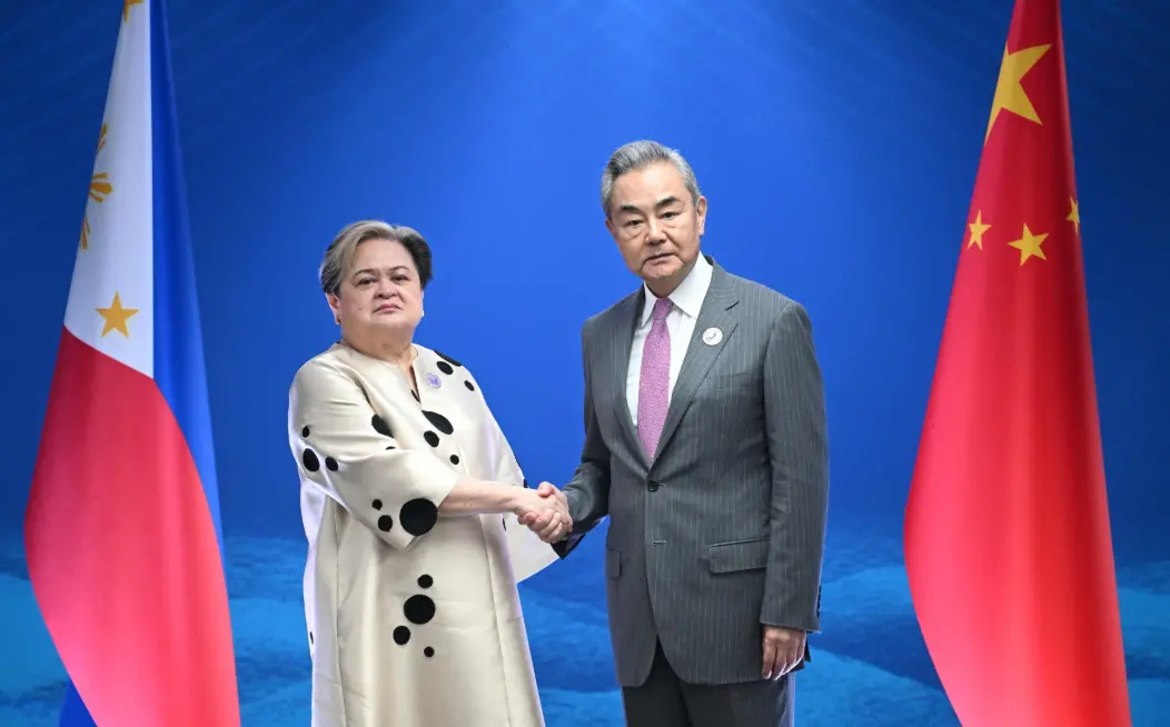 Alarming Beijing Warns Manila Over South China Sea: What the Powerful 2026 Escalation Really Means